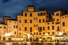 Lucca by night