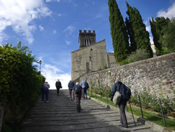 Camminando verso il Duomo di Barga